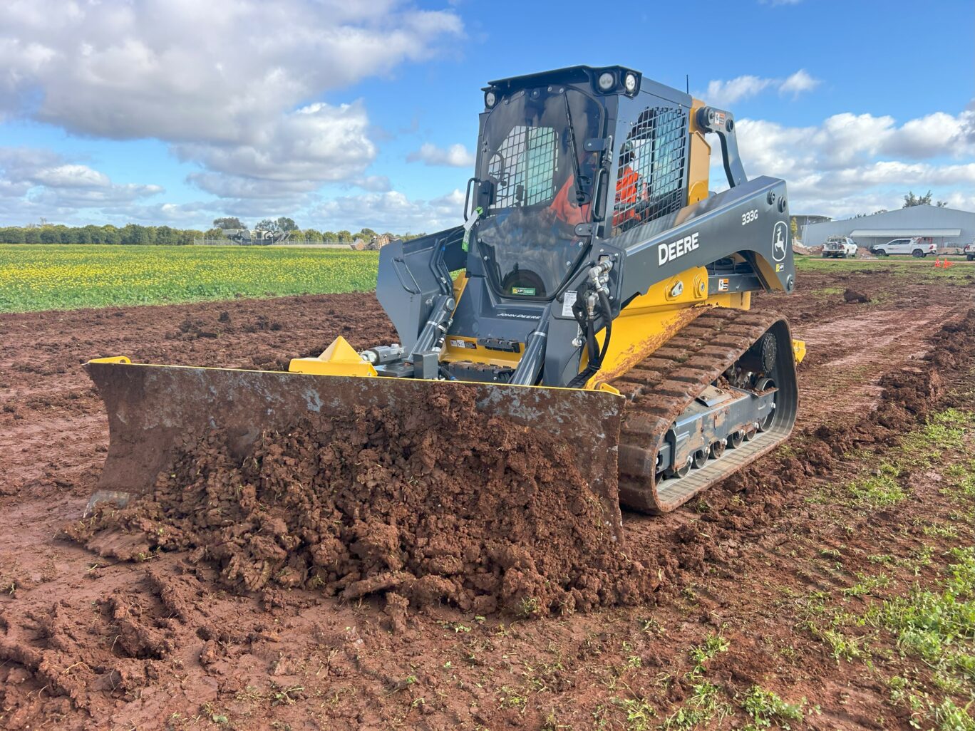 Hutcheon & Pearce hosts John Deere CCE Demo Days